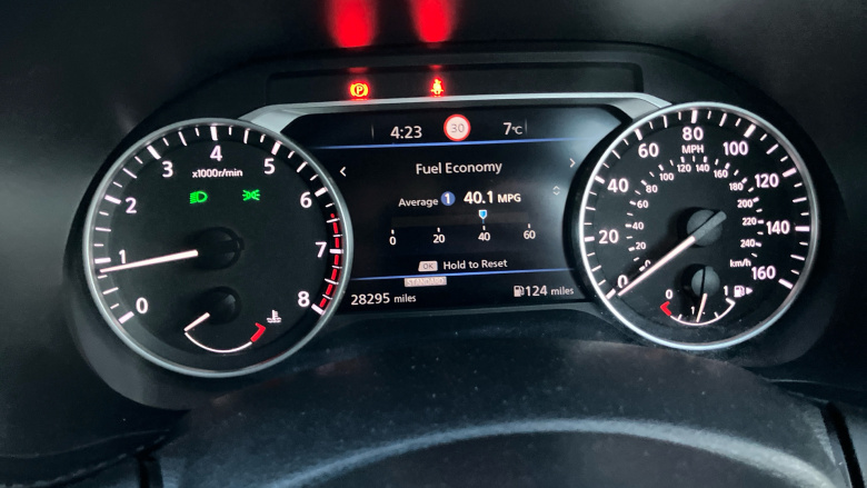 Nissan Juke 1.0 DiG-T 114 Tekna 5dr Petrol Hatchback